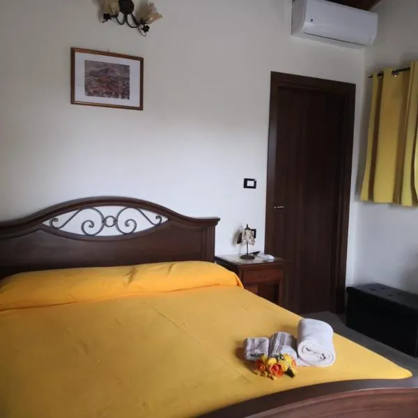 Calabria Camera matrimoniale 2 per vacanza al mare- VILLA FRANCA，位于卡里亚蒂的酒店