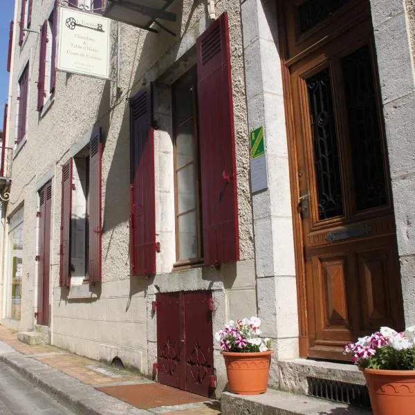 L'Entrée Chambres d'Hôtes Bar & Restaurant，位于Bearnès的酒店