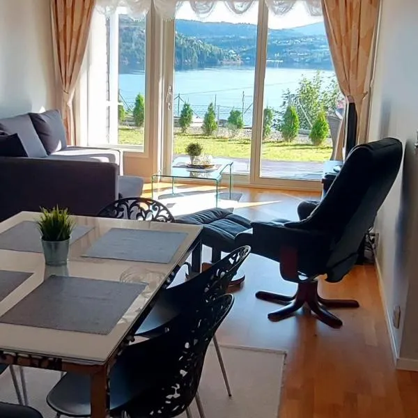 Bjørnestrand Fjordside View，位于Seim的酒店