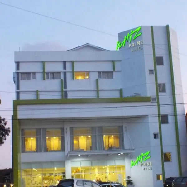 Whiz Prime Hotel Sudirman Cilacap，位于Sidanegara的酒店