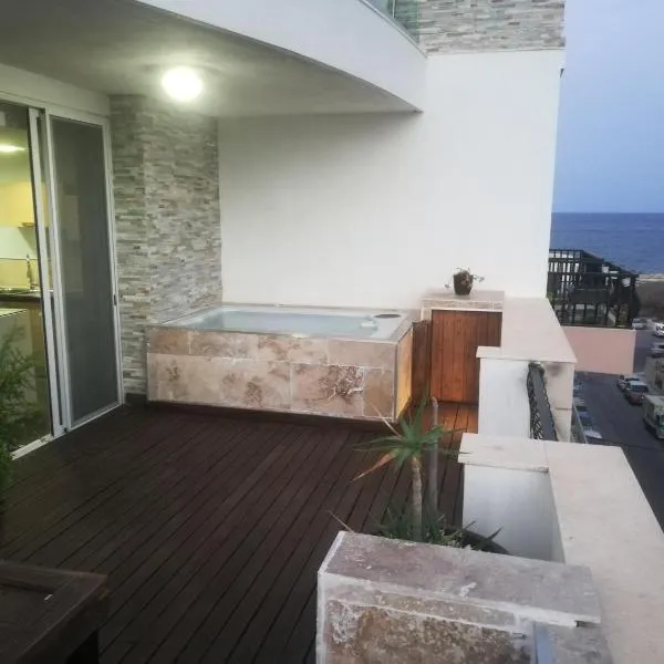Riviera Penthouse，位于马尔萨斯卡拉的酒店