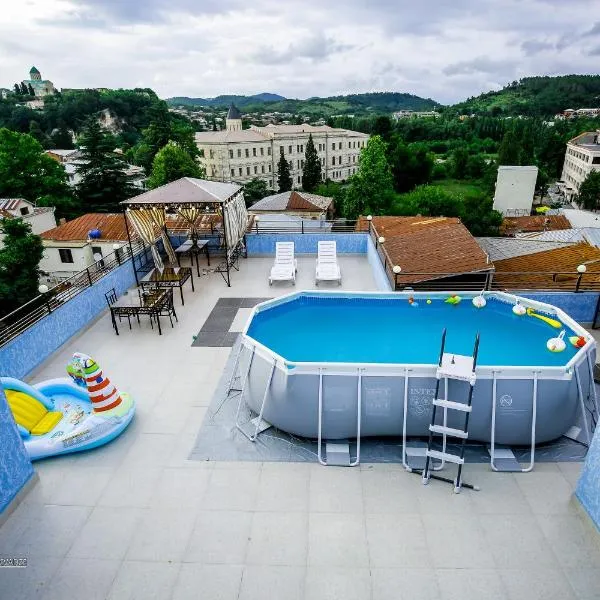 Hotel Balcony，位于Zeda Meskhet'i的酒店