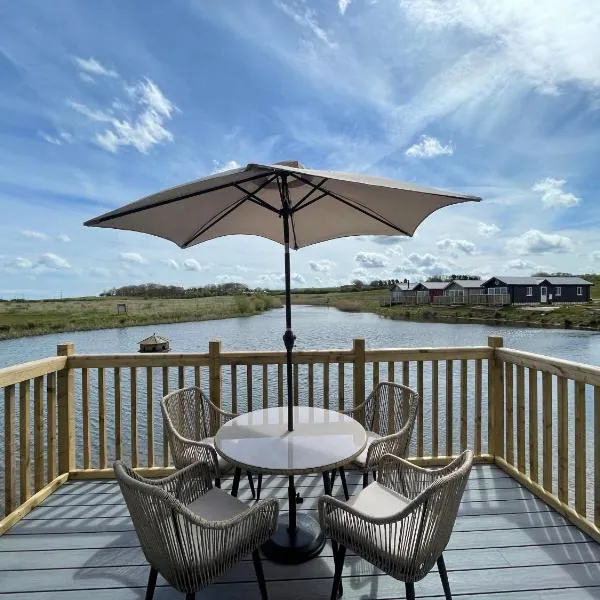 Secret Of Eden Lake View Lodge，位于法利的酒店