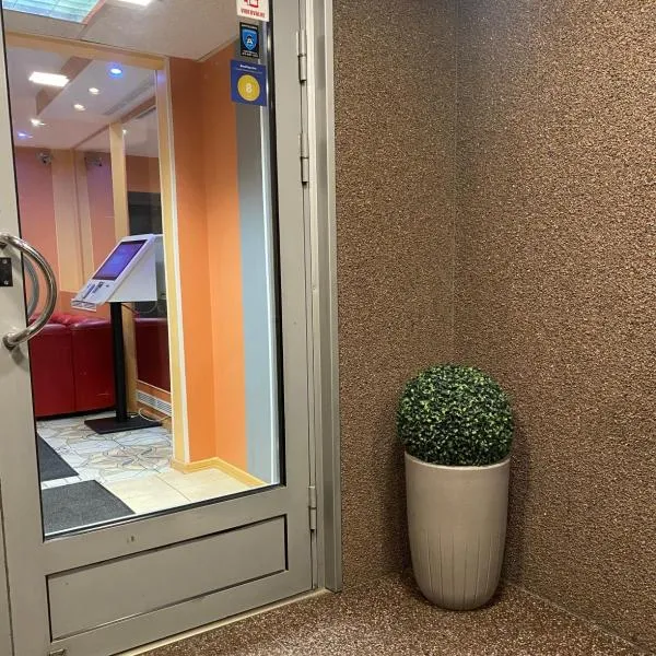 多雷尔酒店，位于塔林的酒店