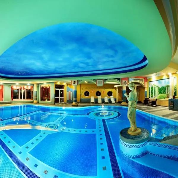 帕普加公园酒店康体加Spa，位于Górki Wielkie的酒店