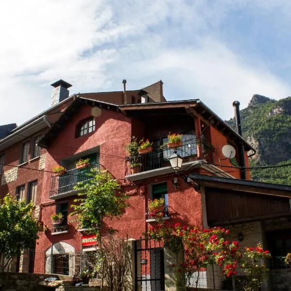 La Caseta de Sastre，位于Bisaurri的酒店