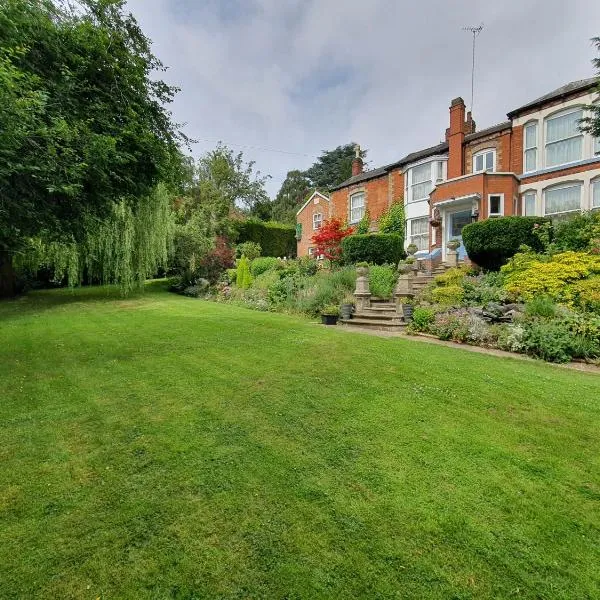 Spectacular Period Property Located In Leicester，位于Wigston Magna的酒店