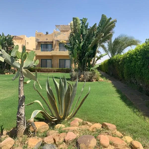 Villa with Sea View at Sinaway Lagoon Resort & Spa Ras Sedr - South Sinai，位于Kafr Rāshid的酒店