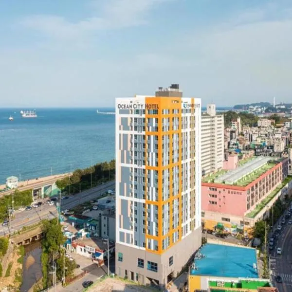 Donghae Oceancity Residence Hotel，位于Hanch'imit的酒店