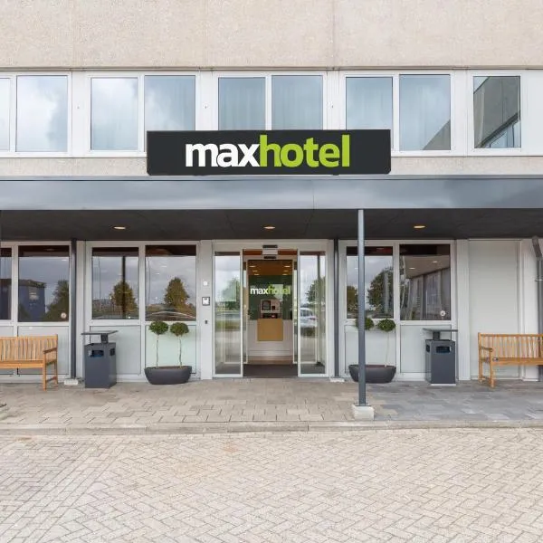 Maxhotel Amsterdam Airport Schiphol，位于新芬讷普的酒店