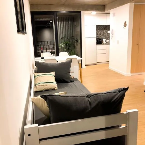 Cilveti 468 departamento con cochera, excelente ubicación，位于罗萨里奥的酒店