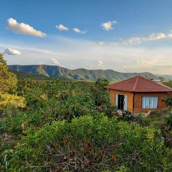 Bangalô Sol e Lua - ao lado da portaria do Parque Nacional，位于圣若热岛的酒店