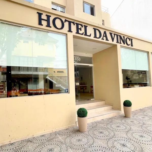 Hotel Davinci，位于圣贝尔纳多的酒店