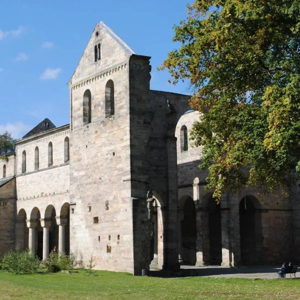 Fewo an der Klosterruine Paulinzella mit kostenfreien Parkplatz und WLAN，位于国王湖的酒店