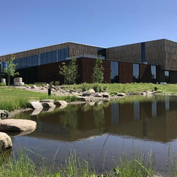 Holiday Inn Express Roseville-St. Paul by IHG，位于罗斯维尔的酒店