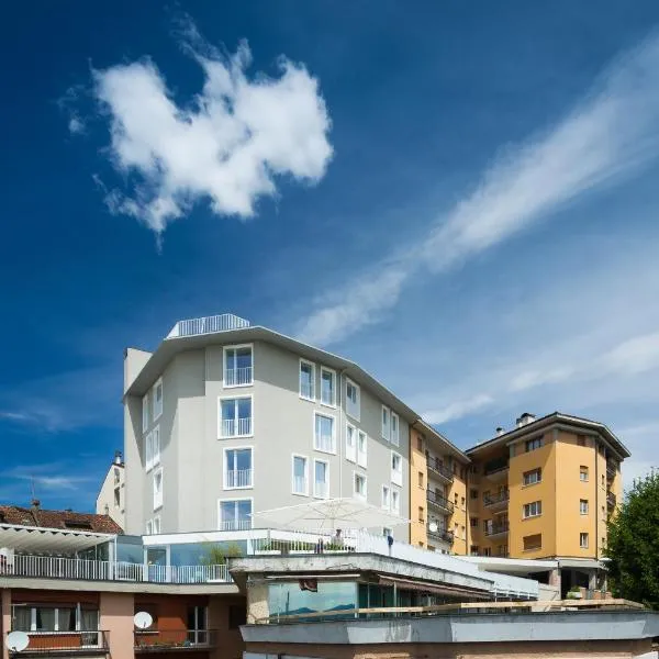 阿斯特套房酒店，位于皮耶韦－达尔帕戈的酒店