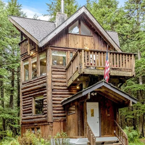 Cozy Tree & Ski House，位于哥德伍德的酒店
