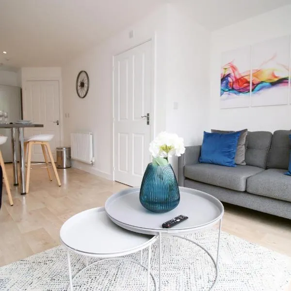 3-Bed Home near the Marina - Free Parking，位于Landore的酒店