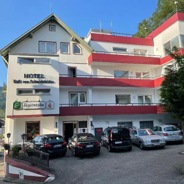 库尔冯施米茨费尔登酒店 ，位于Burbach的酒店