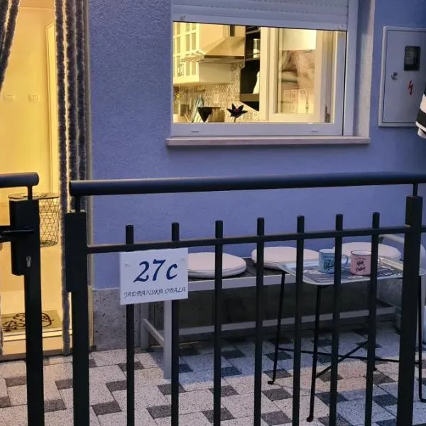 Studio apartman Loreta，位于茨雷斯的酒店