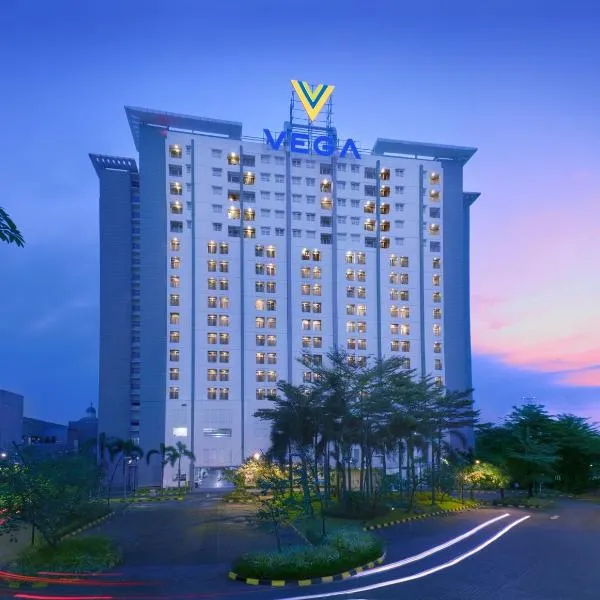 Vega Hotel Gading Serpong，位于Kuripan的酒店