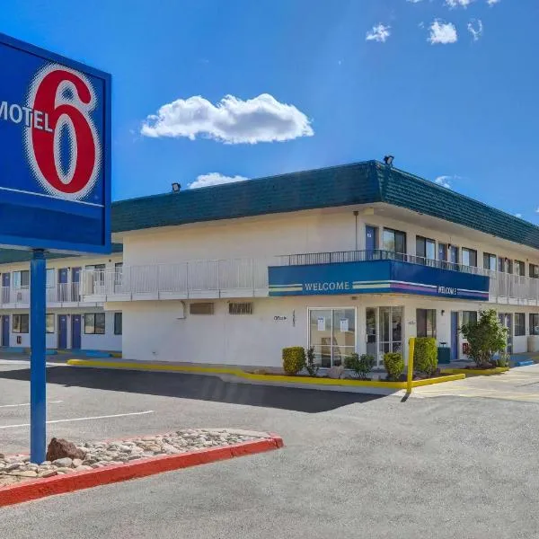 Motel 6-Grants, NM，位于Acoma Pueblo的酒店