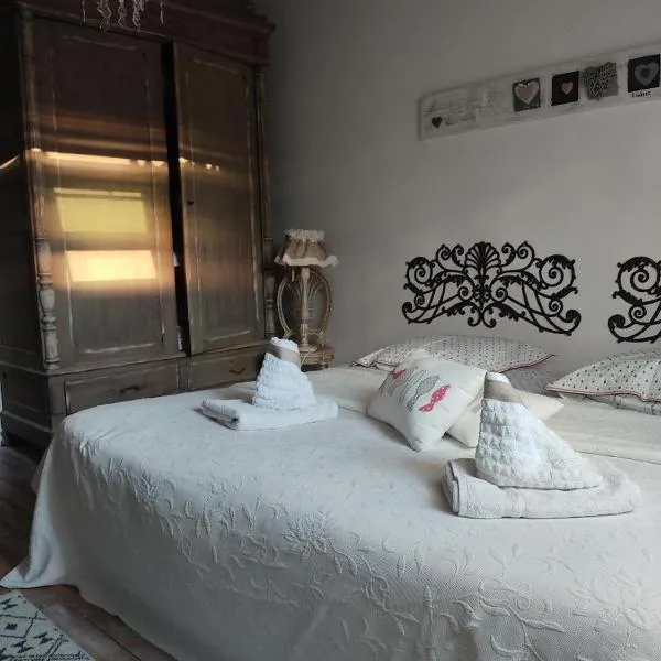 chambre au mont scolan，位于Pirou的酒店