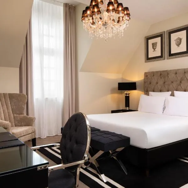 Royal Hainaut Spa & Resort Hotel，位于瓦朗西纳的酒店