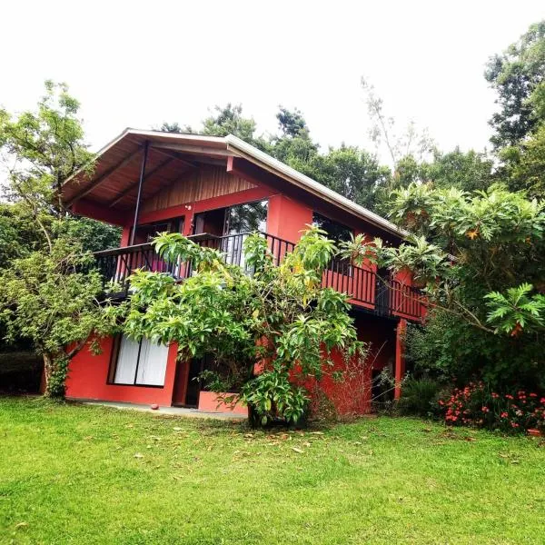 Casa de Montaña Tica Linda，位于蒙泰韦尔德哥斯达黎加的酒店