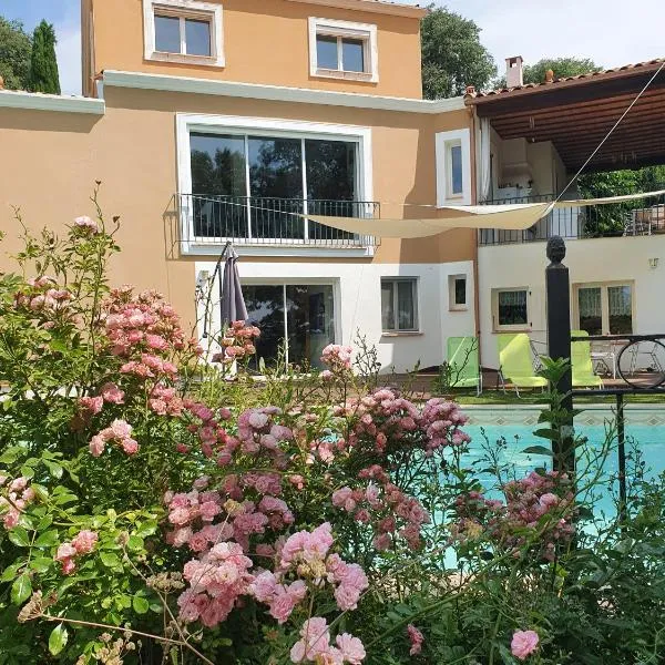 Montèze Paradis,位于Saint-Christol-lès-Alès的酒店
