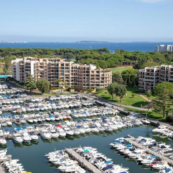 Cannes Marina suite vue mer，位于曼德琉-拉纳普勒的酒店