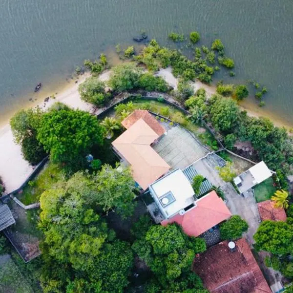Alter do Chão Casa de praia nobre beira mar，位于阿尔特杜尚的酒店