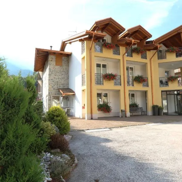斯托博斯克酒店，位于Pracorno di Rabbi的酒店