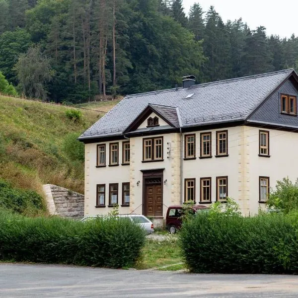 Orgelbauerhaus Schulze，位于Gehren的酒店