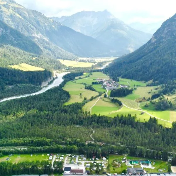 Camping Lechtal，位于Vorderhornbach的酒店