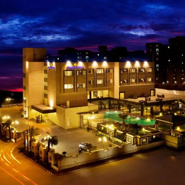 比瓦迪金色郁金香酒店，位于Bhiwadi的酒店