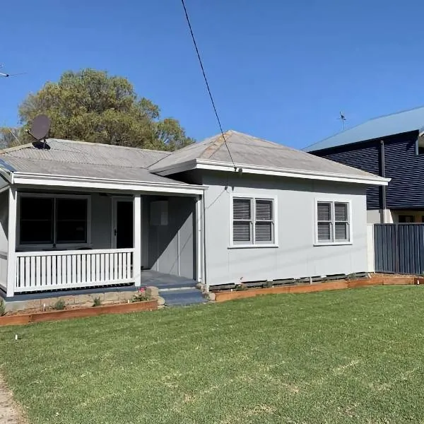 Yaringa Cottage by the sea，位于巴瑟尔顿的酒店