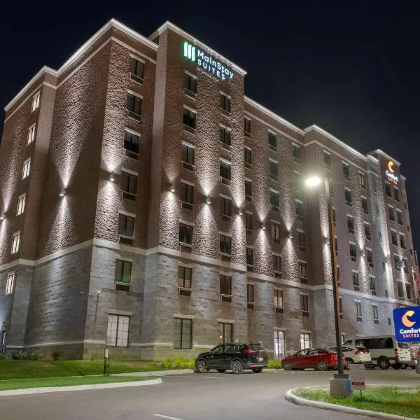 Comfort Suites Cincinnati University - Downtown，位于辛辛那提的酒店