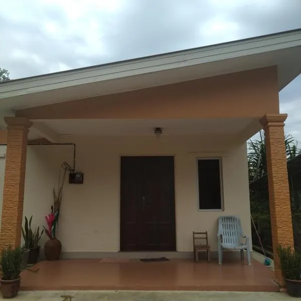 Homestay Kak soh at KampungKalai, Jeli Kelantan，位于Kampong Jeli Kerawat的酒店