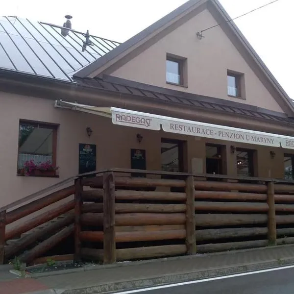 Penzion a restaurace U Maryny，位于Bystřice的酒店