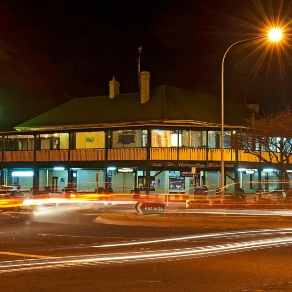 Metropolitan Hotel，位于Canobolas的酒店