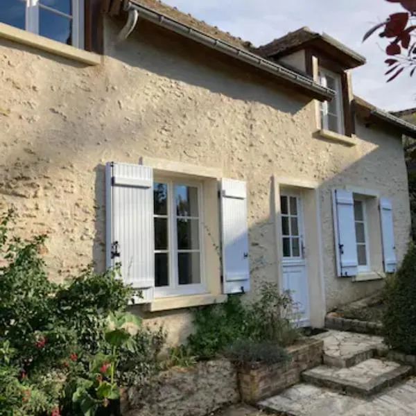 La petite maison de la vallée，位于Bazainville的酒店