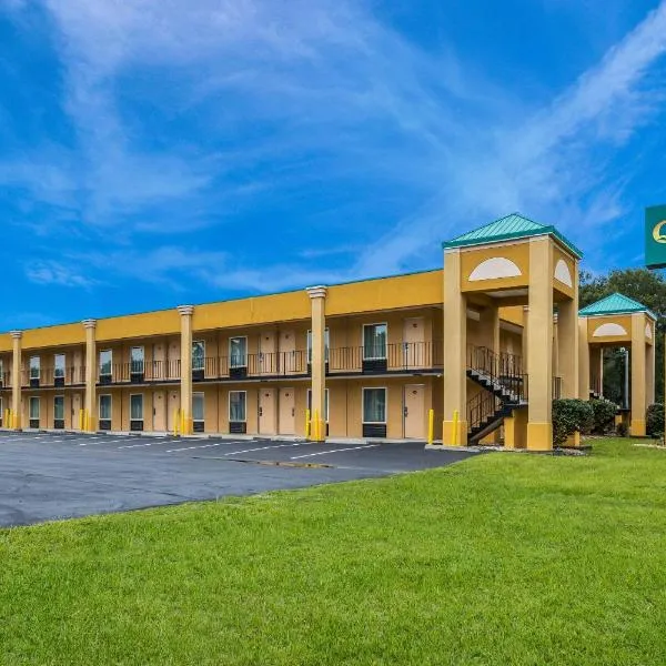 Quality Inn White Springs Suwanee，位于利夫奥克的酒店