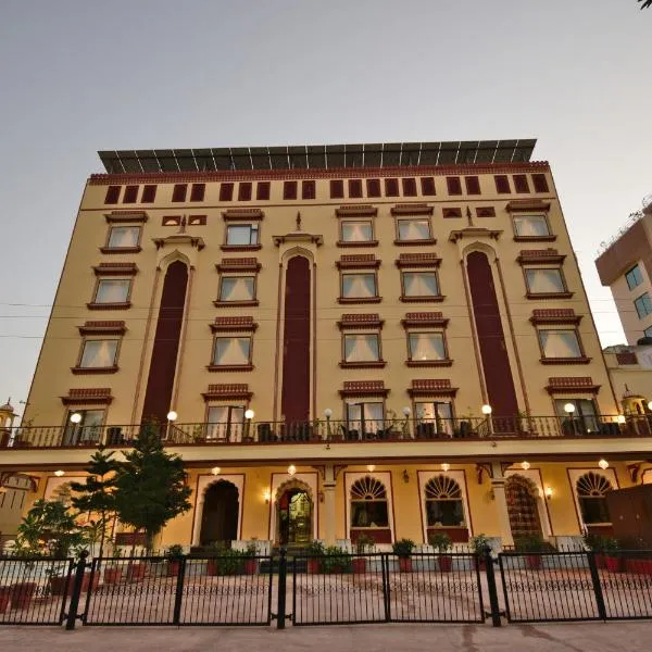 优美德酒店 - 富豪传统住宅，位于Gopālgarh的酒店
