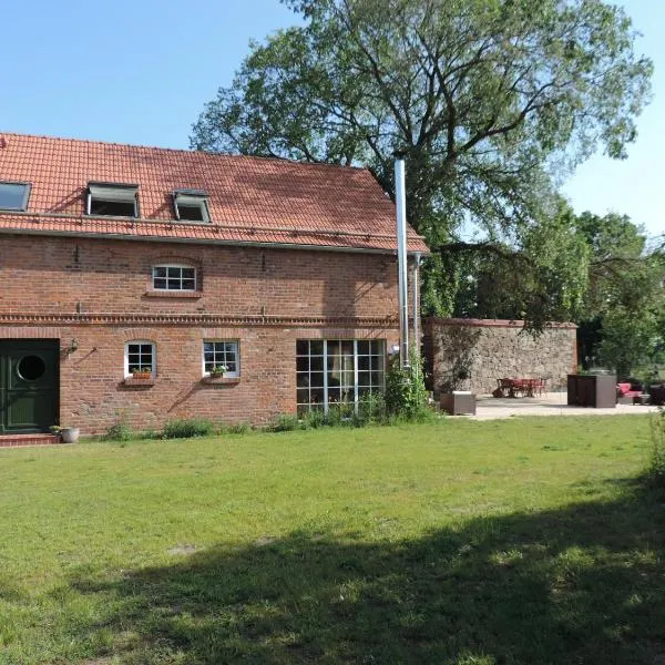 Ferienhaus Ferienscheune Kümmernitztal，位于Krempendorf的酒店