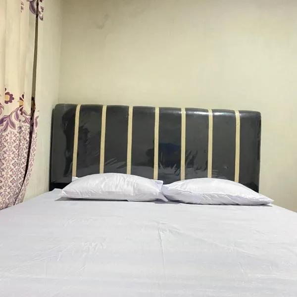 Homestay Srikandi Syariah Dieng RedPartner，位于Garung的酒店