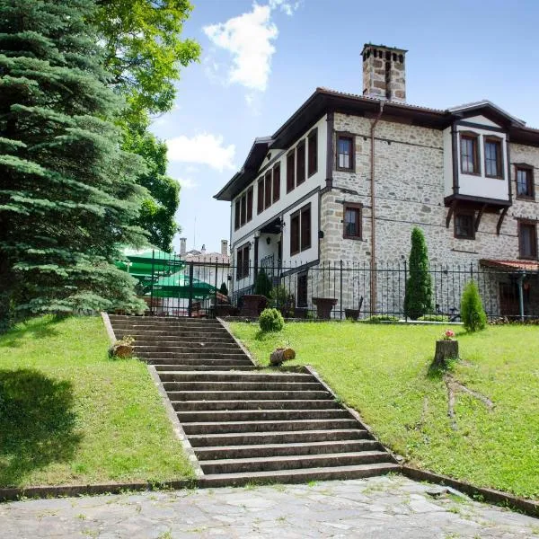 Petko Takov's House，位于斯莫梁的酒店