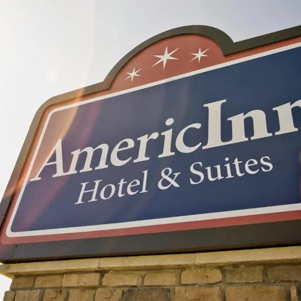 AmericInn by Wyndham McAlester，位于Savanna的酒店