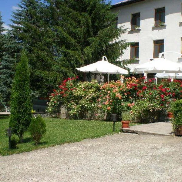 完美酒店，位于Yamna的酒店