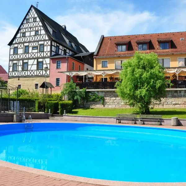 Landhotel Edelhof，位于Etzelbach的酒店